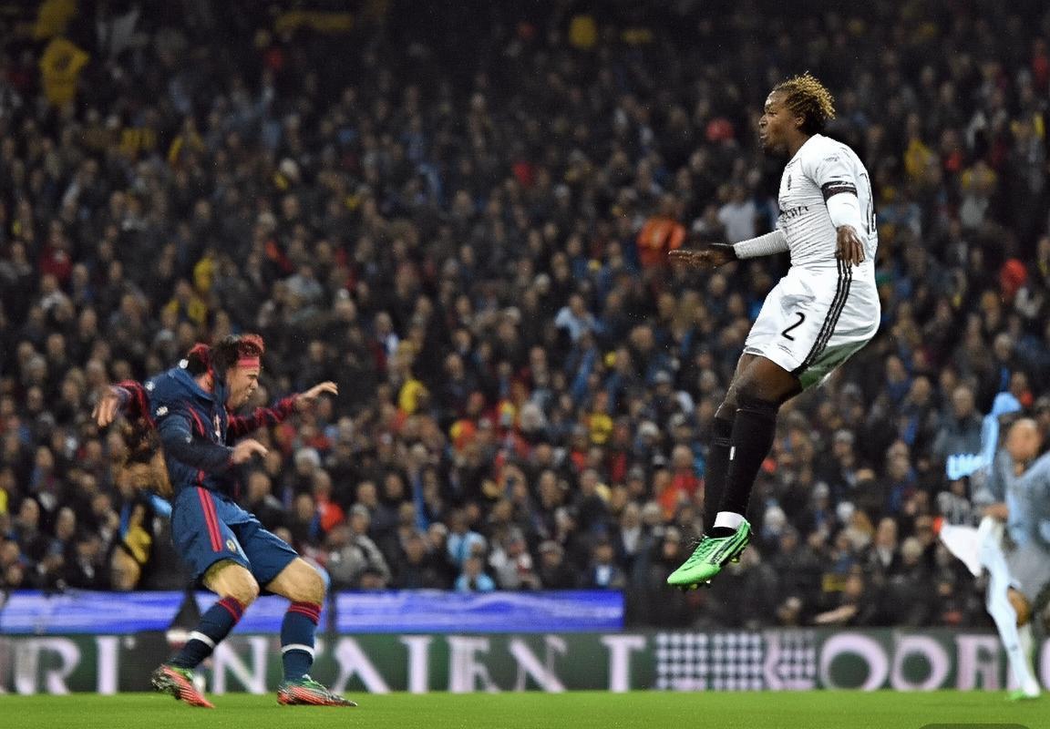 2017曼彻斯特德比：激情对决与战术火花回顾(图4)